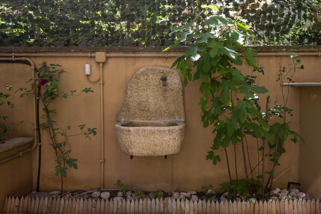 Vacanze Romane Con Giardino Номер фото